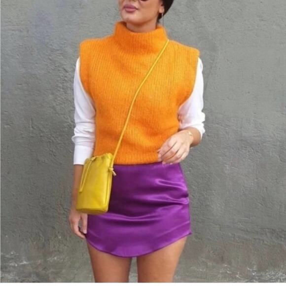 Zara Purple Satin Effect Mini Skirt Size Small - Picture 3 of 16